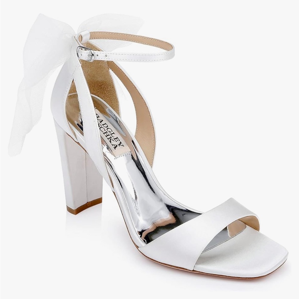 Badgley Mischka. White Satin. Size 7.5